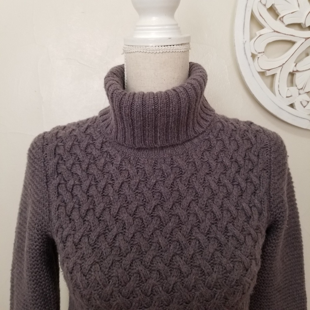 Boden size 4 turtle neck knitted wool sweater - Picture 2 of 8